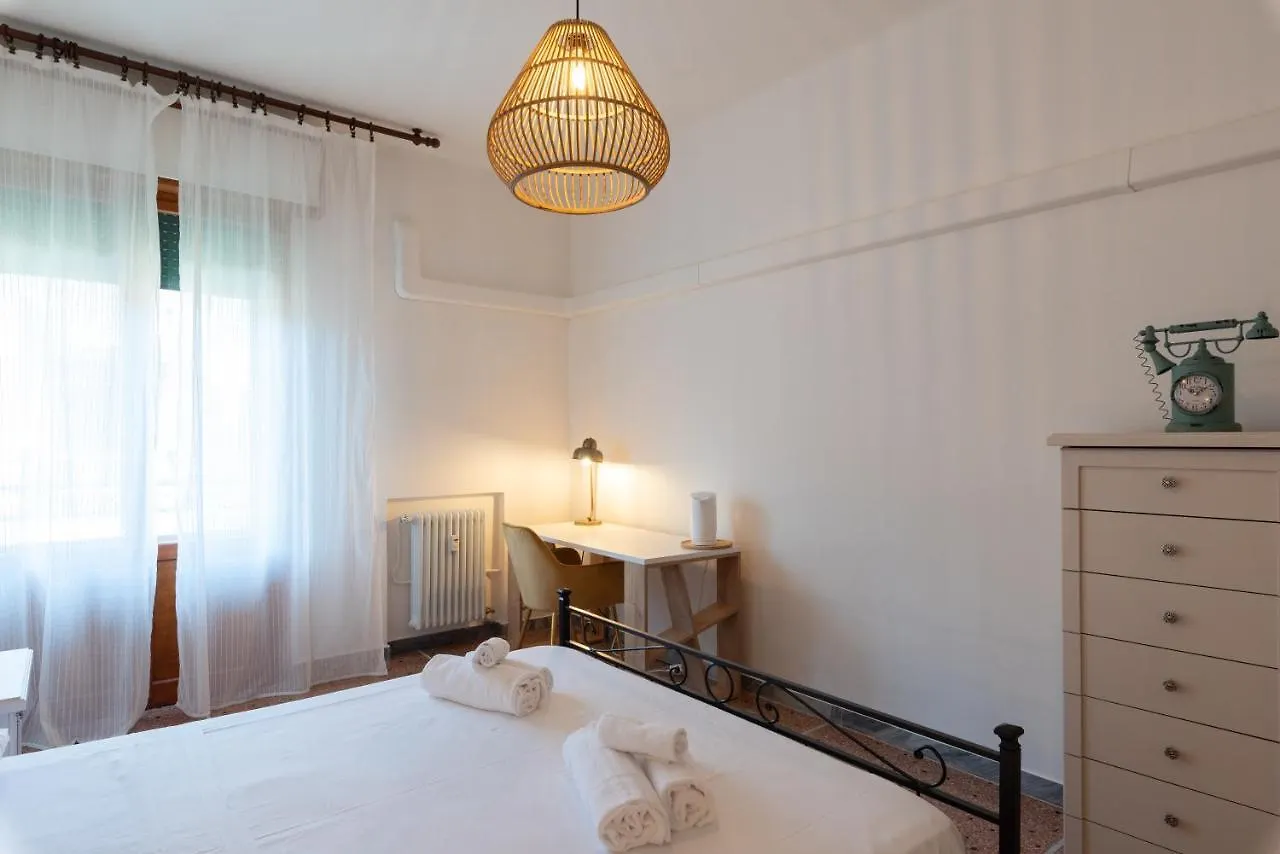 Montanari Home Zona Il S. Orsola Bologna 0*,  Italy